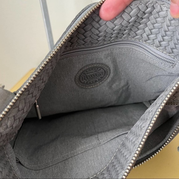 Roots Herringbone Leather Crossbody Bag - Picture 4 of 8